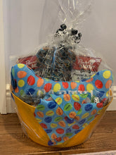 Load image into Gallery viewer, Custom Gift Basket